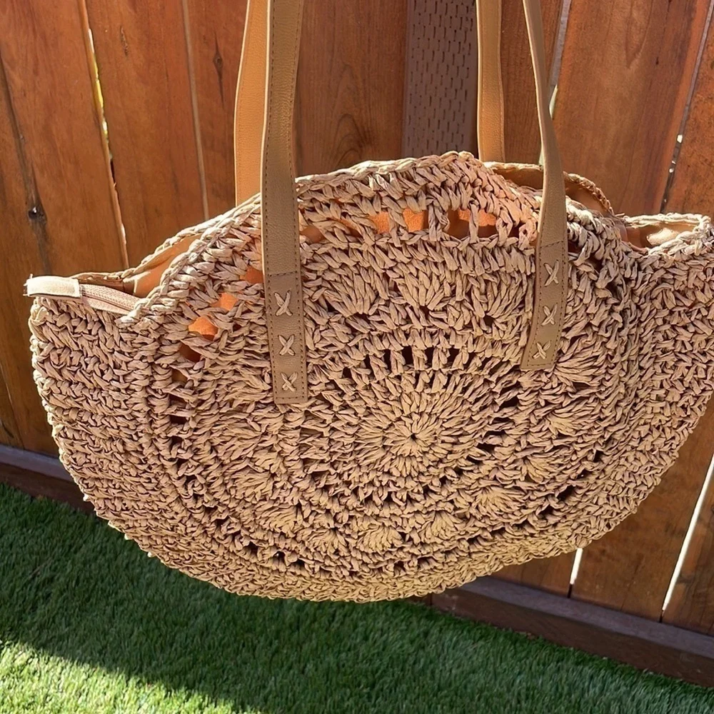 Raffia Bag Tote, Round Bag, Straw Handbag Used